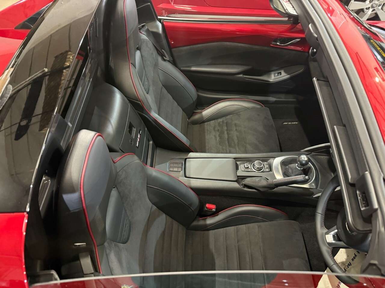 A 2017 MAZDA MX-5 RF 2.0 SKYACTIV-G Launch Edition Convertible 2dr Petrol Manual Euro 6 (160 ps) A 2017 MAZDA MX-5 RF 2.0 SKYACTIV-G Launch Edition Convertible 2dr Petrol Manual Euro 6 (160 ps)