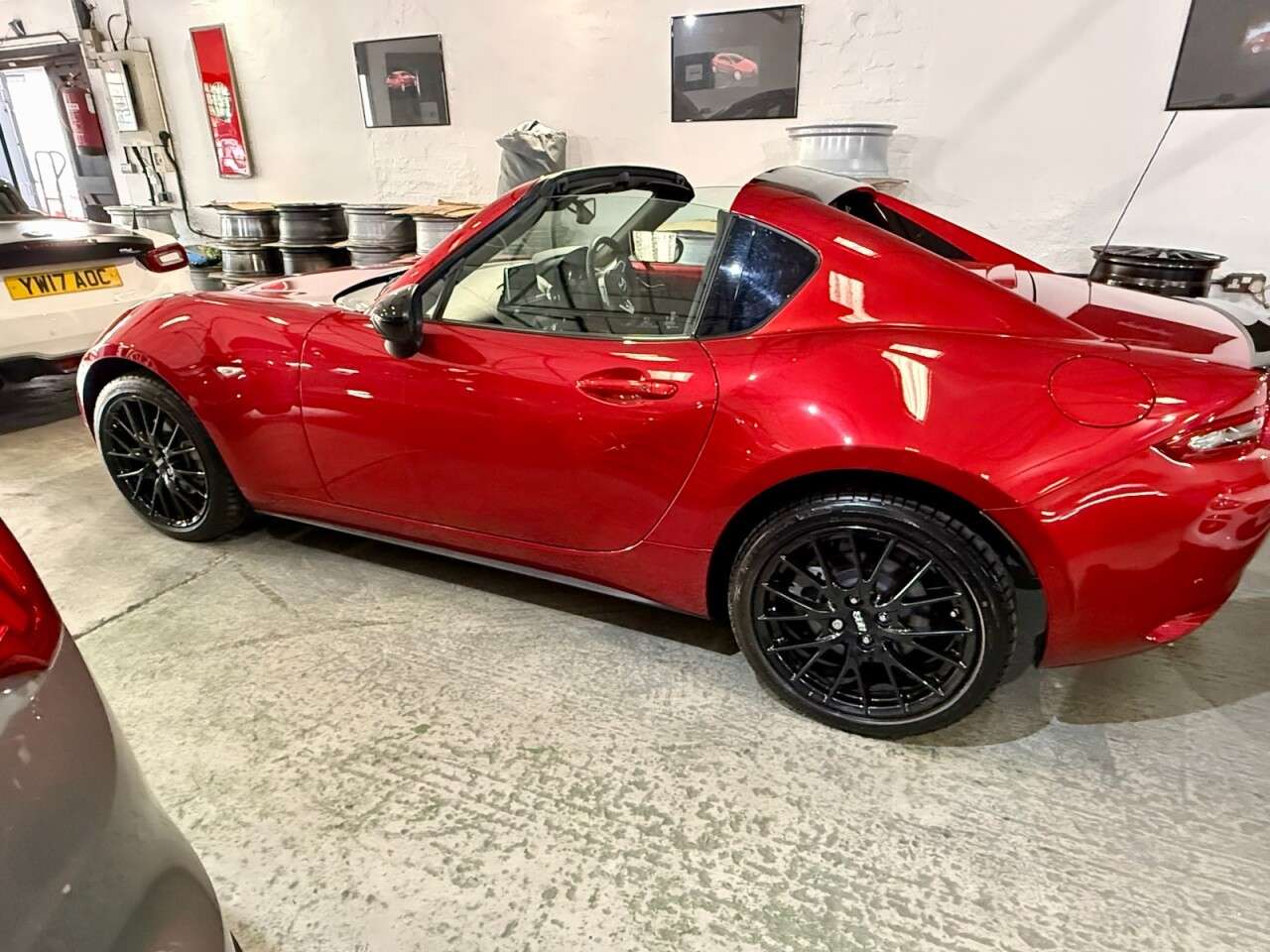2017 MAZDA MX-5 RF 2017 MAZDA MX-5 RF