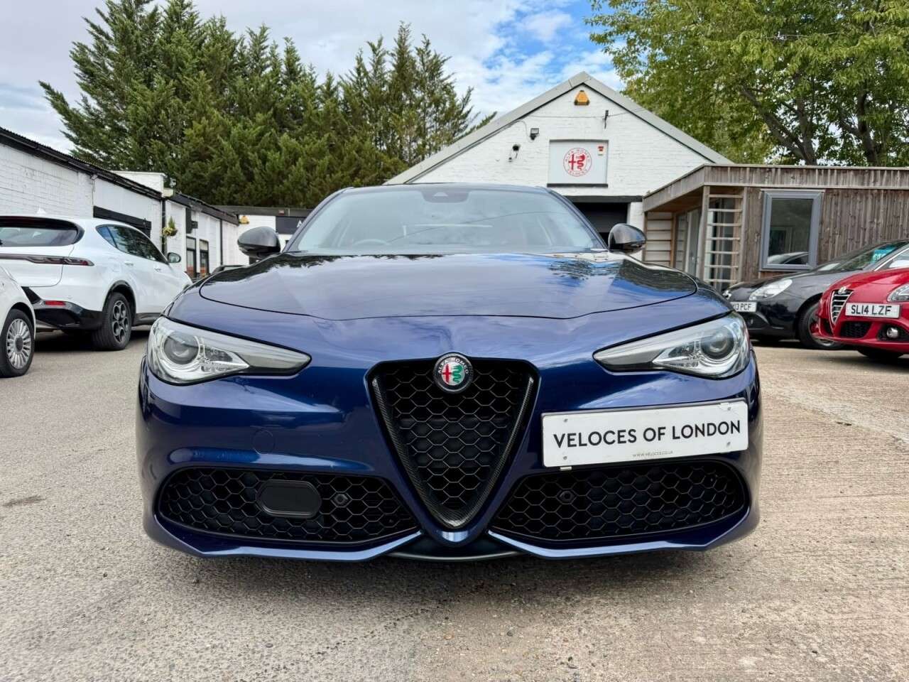 A 2017 ALFA ROMEO GIULIA 2.0T Veloce Saloon 4dr Petrol Auto Euro 6 (s/s) (320ps) 320BHP REMAP + CARB A 2017 ALFA ROMEO GIULIA 2.0T Veloce Saloon 4dr Petrol Auto Euro 6 (s/s) (320ps) 320BHP REMAP + CARB