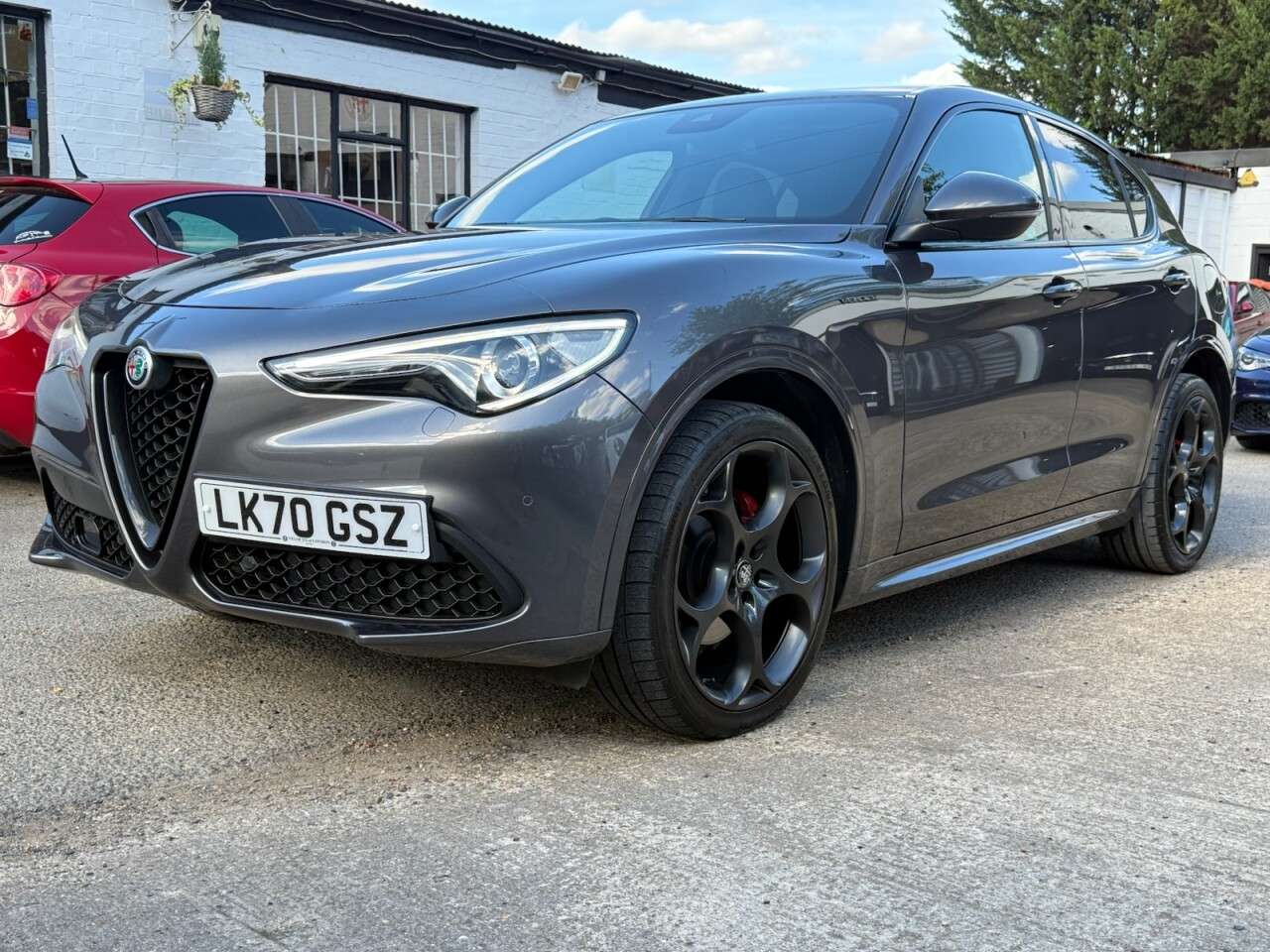 A 2020 ALFA ROMEO STELVIO 2.0T Veloce SUV 5dr Petrol Auto Q4 AWD Euro 6 (s/s) (280 ps) A 2020 ALFA ROMEO STELVIO 2.0T Veloce SUV 5dr Petrol Auto Q4 AWD Euro 6 (s/s) (280 ps)