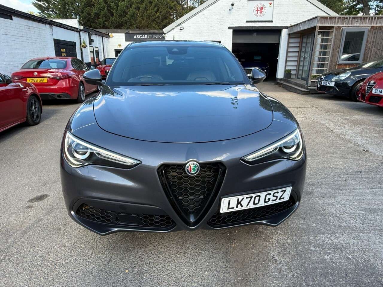 A 2020 ALFA ROMEO STELVIO 2.0T Veloce SUV 5dr Petrol Auto Q4 AWD Euro 6 (s/s) (280 ps) A 2020 ALFA ROMEO STELVIO 2.0T Veloce SUV 5dr Petrol Auto Q4 AWD Euro 6 (s/s) (280 ps)