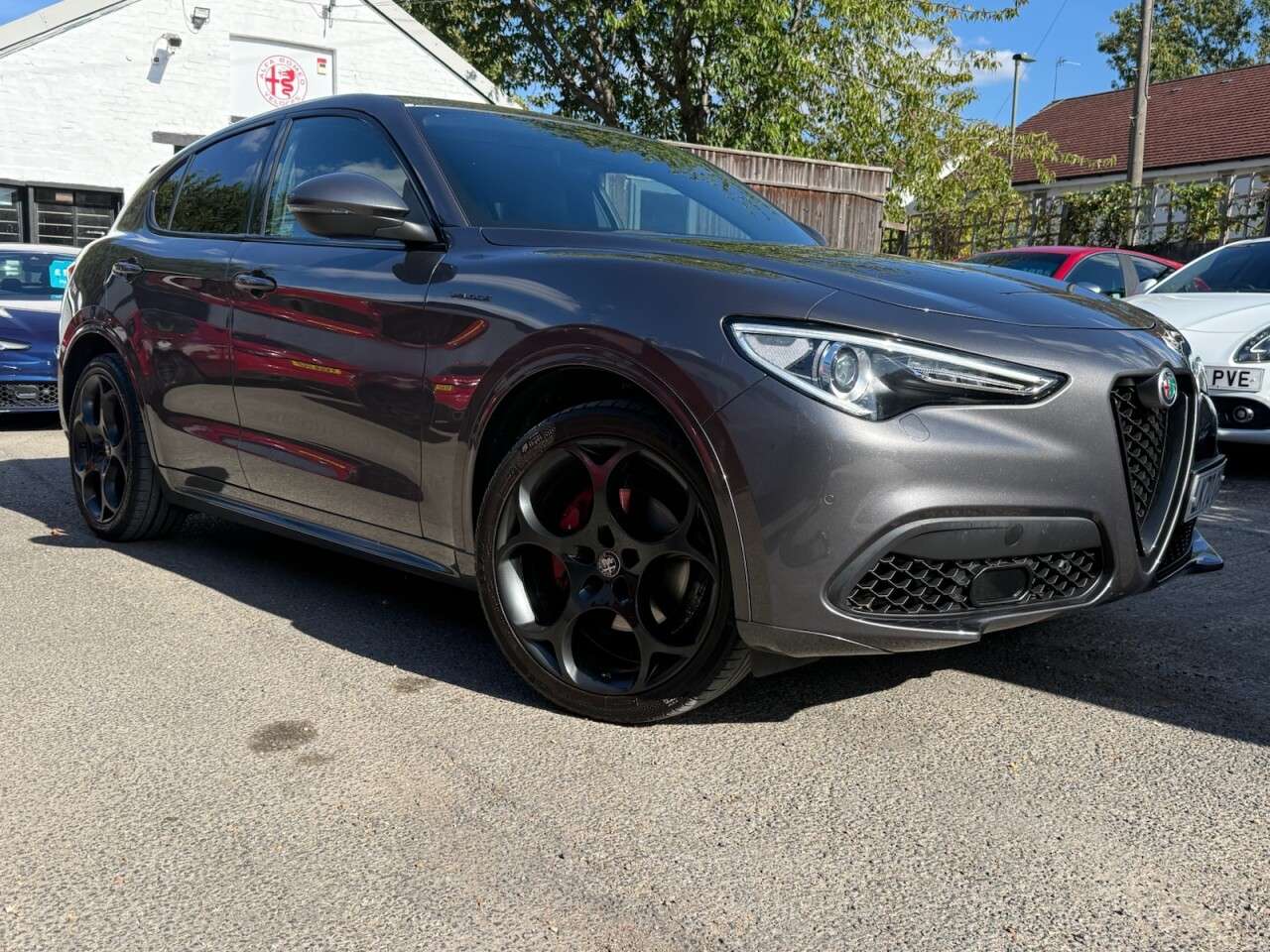A 2020 ALFA ROMEO STELVIO 2.0T Veloce SUV 5dr Petrol Auto Q4 AWD Euro 6 (s/s) (280 ps) A 2020 ALFA ROMEO STELVIO 2.0T Veloce SUV 5dr Petrol Auto Q4 AWD Euro 6 (s/s) (280 ps)