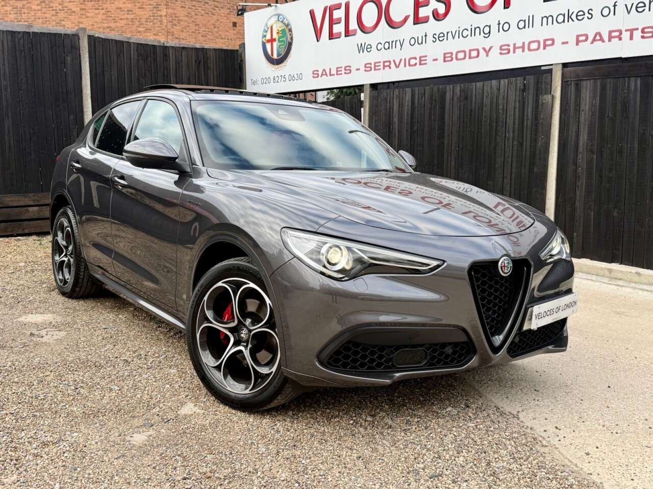 A 2021 ALFA ROMEO STELVIO 2.0T Veloce SUV 5dr Petrol Auto Q4 AWD Euro 6 (s/s) (280 ps) JUST SERVICED A 2021 ALFA ROMEO STELVIO 2.0T Veloce SUV 5dr Petrol Auto Q4 AWD Euro 6 (s/s) (280 ps) JUST SERVICED
