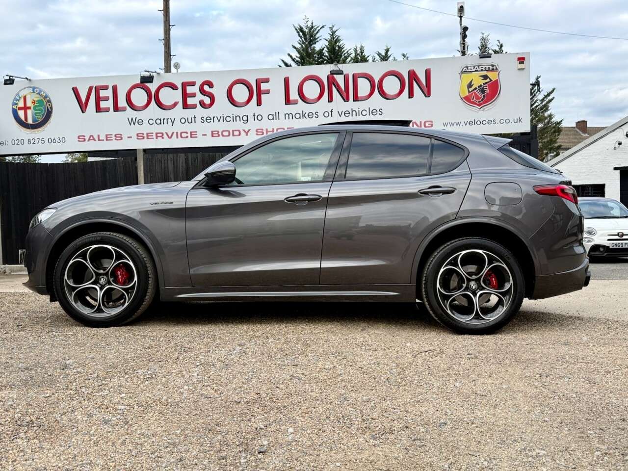 A 2021 ALFA ROMEO STELVIO 2.0T Veloce SUV 5dr Petrol Auto Q4 AWD Euro 6 (s/s) (280 ps) JUST SERVICED A 2021 ALFA ROMEO STELVIO 2.0T Veloce SUV 5dr Petrol Auto Q4 AWD Euro 6 (s/s) (280 ps) JUST SERVICED