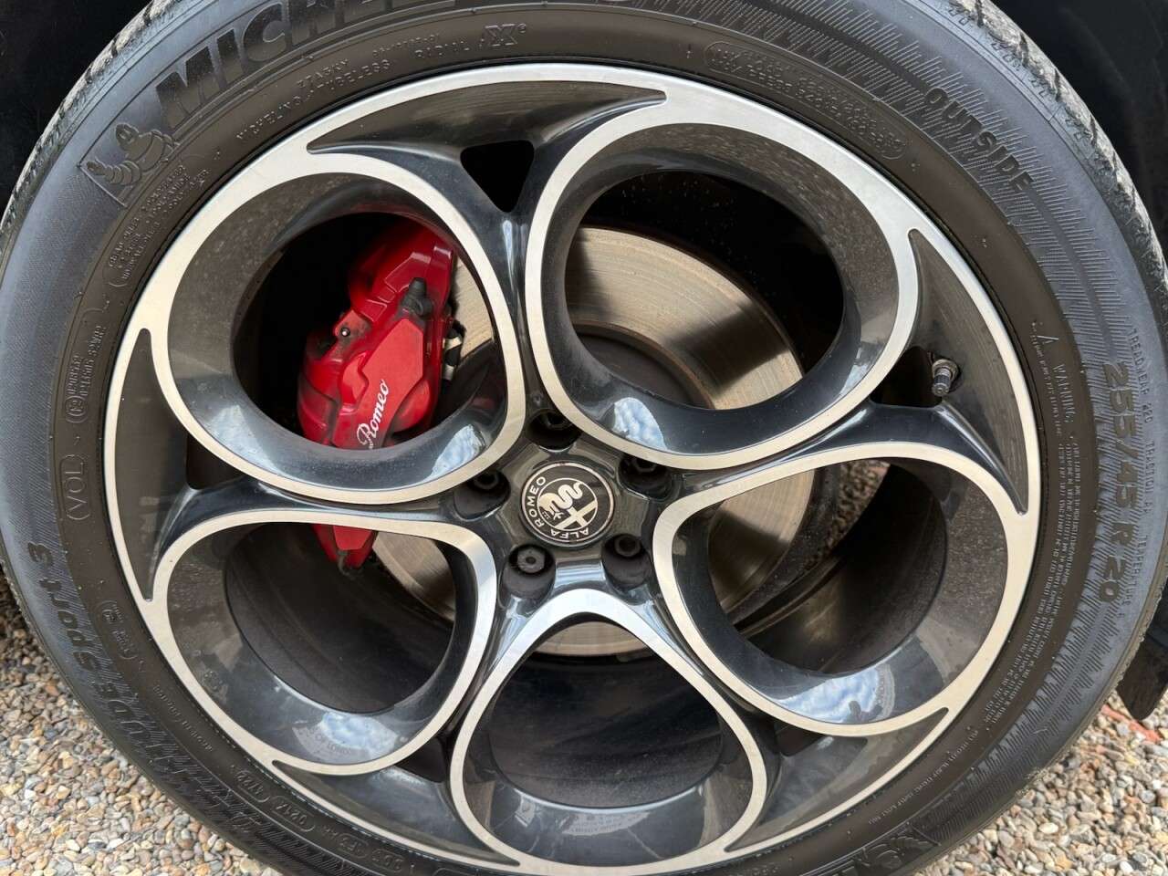 2021 ALFA ROMEO STELVIO 2021 ALFA ROMEO STELVIO