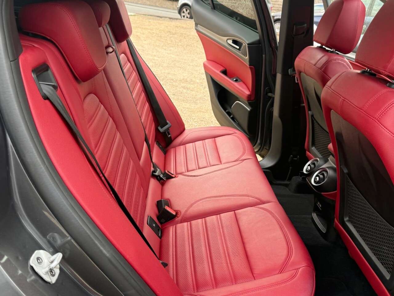 2021 ALFA ROMEO STELVIO 2021 ALFA ROMEO STELVIO
