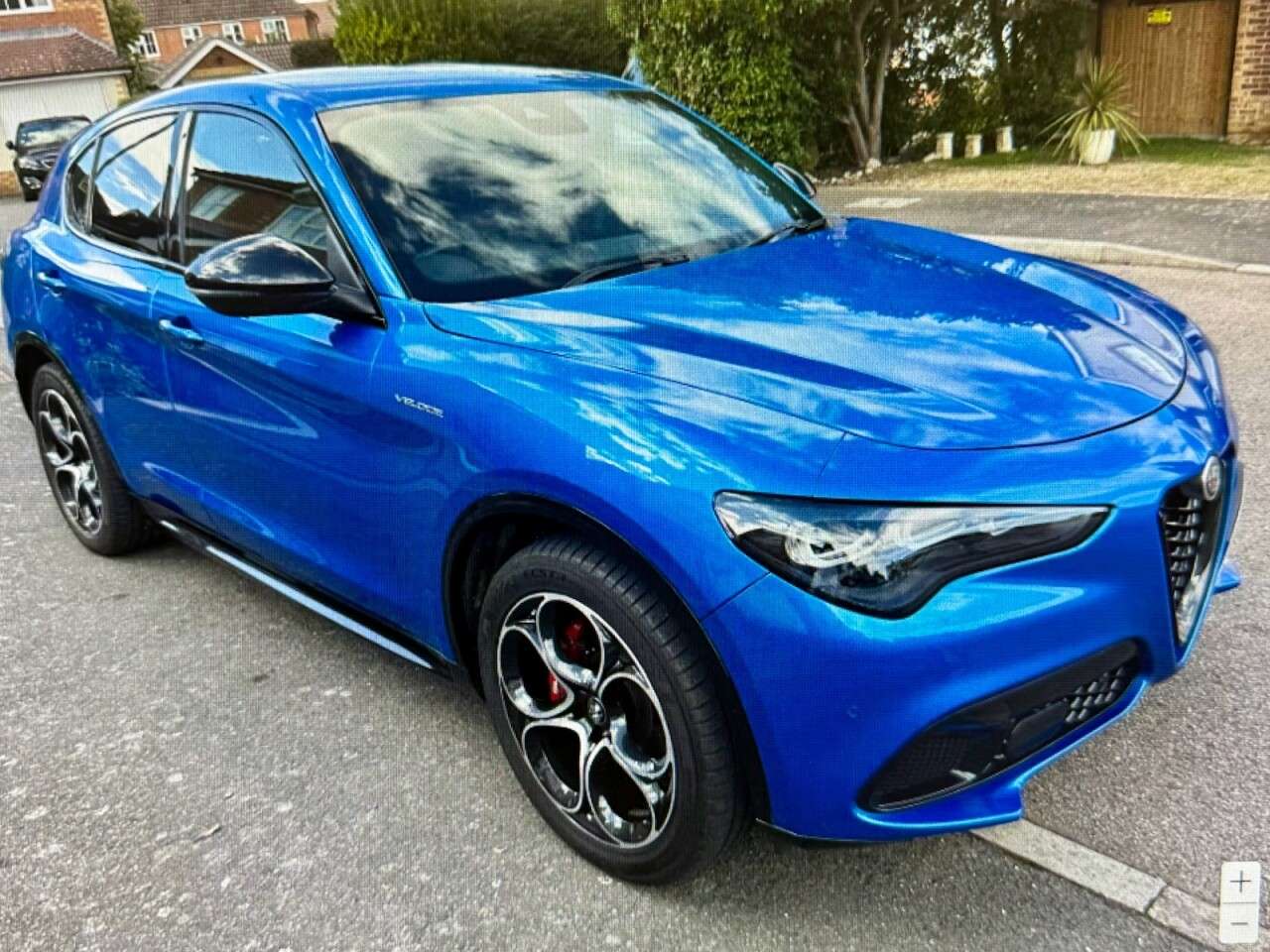 A 2023 ALFA ROMEO STELVIO 2.0T Veloce SUV 5dr Petrol Auto Q4 AWD Euro 6 (s/s) (280 ps) JUST HAD FULL A 2023 ALFA ROMEO STELVIO 2.0T Veloce SUV 5dr Petrol Auto Q4 AWD Euro 6 (s/s) (280 ps) JUST HAD FULL