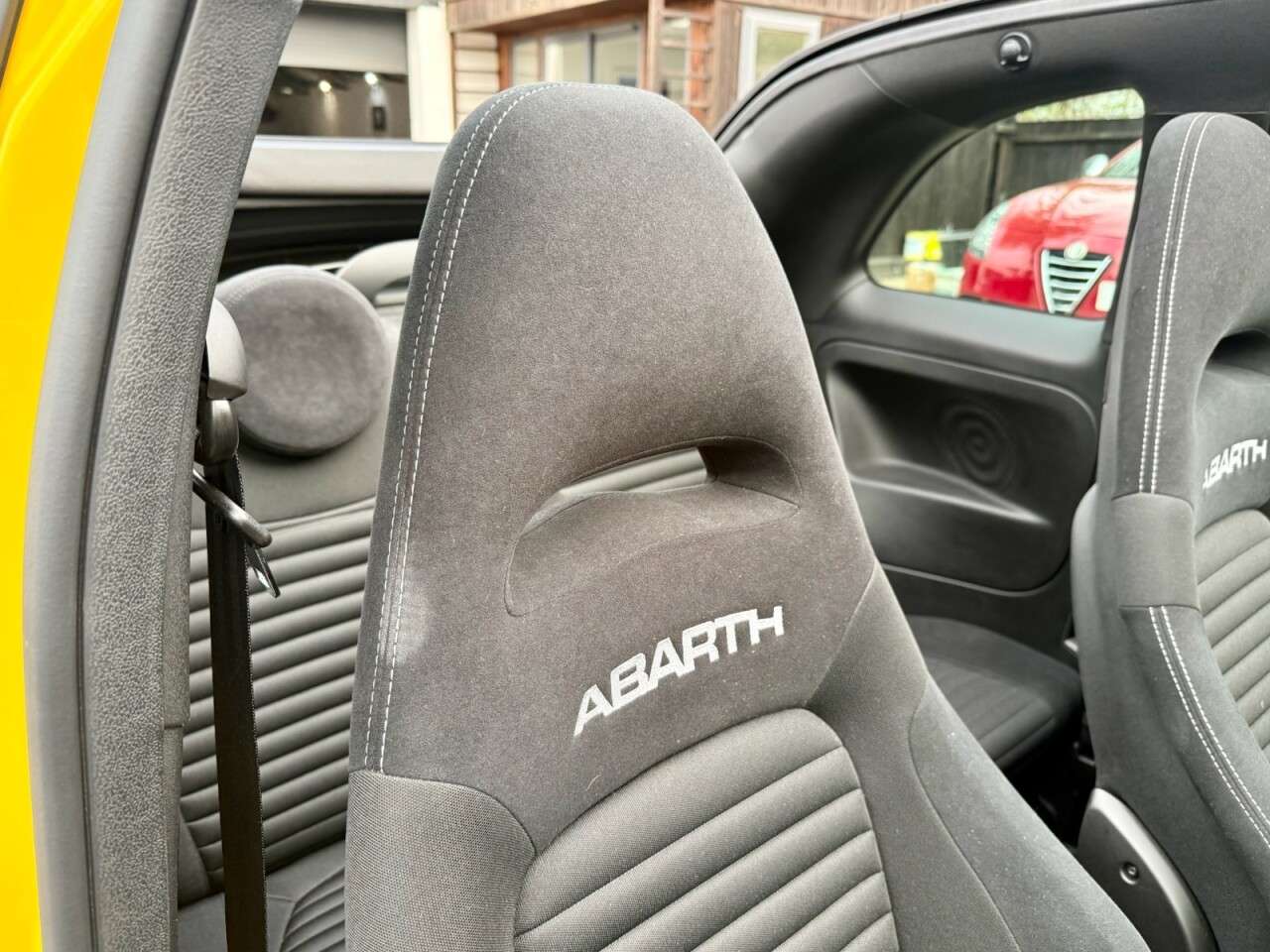 2021 ABARTH 595C 2021 ABARTH 595C