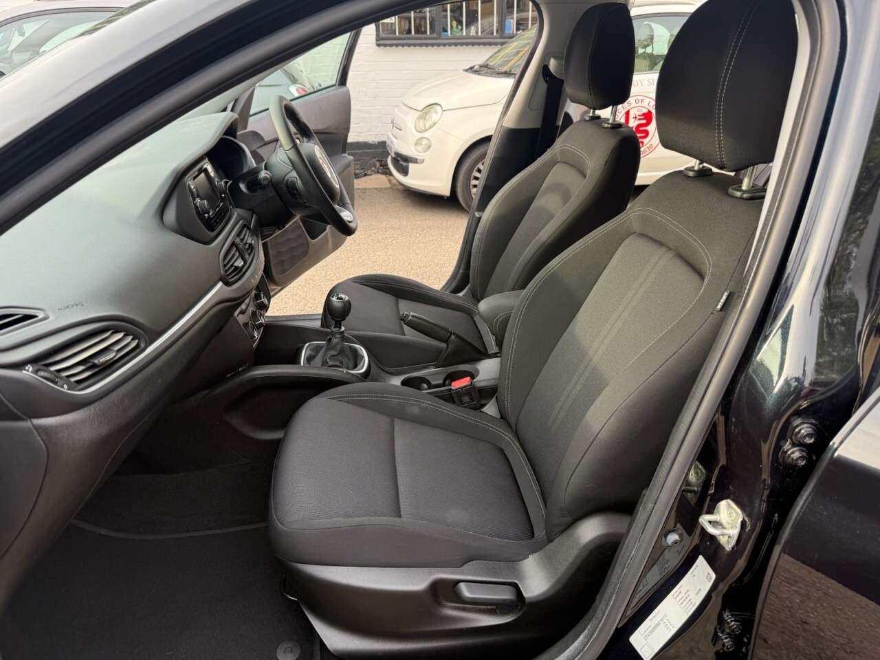 2017 FIAT TIPO 2017 FIAT TIPO