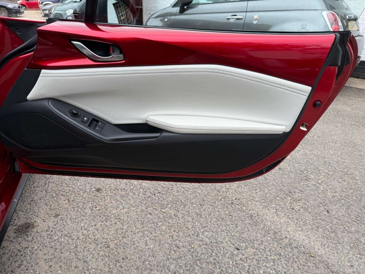 2021 MAZDA MX-5 RF 2021 MAZDA MX-5 RF