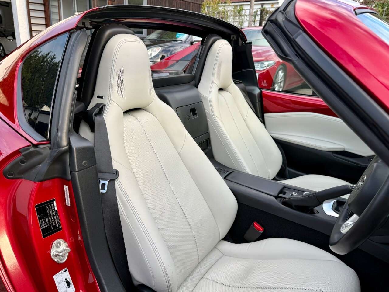 2021 MAZDA MX-5 RF 2021 MAZDA MX-5 RF