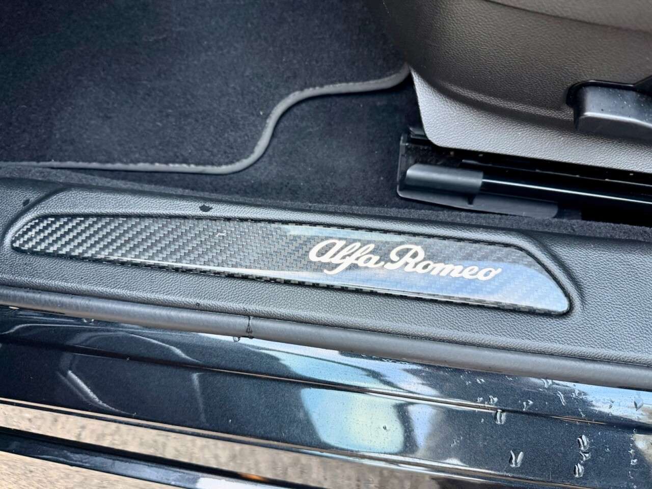 2021 ALFA ROMEO GIULIA 2021 ALFA ROMEO GIULIA