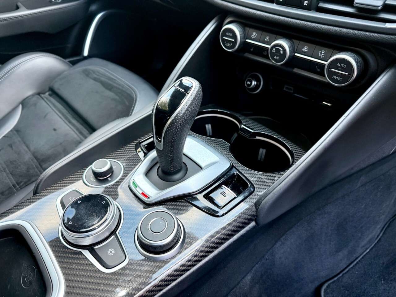 2021 ALFA ROMEO GIULIA 2021 ALFA ROMEO GIULIA