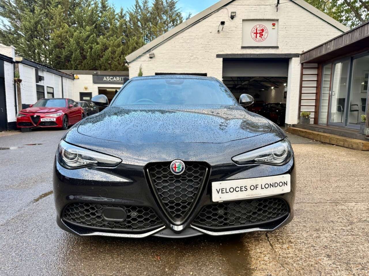 A 2021 ALFA ROMEO GIULIA 2.0T Veloce Ti Saloon 4dr Petrol GPF Auto Euro 6 (s/s) (280 ps) EXTENDED CA A 2021 ALFA ROMEO GIULIA 2.0T Veloce Ti Saloon 4dr Petrol GPF Auto Euro 6 (s/s) (280 ps) EXTENDED CA