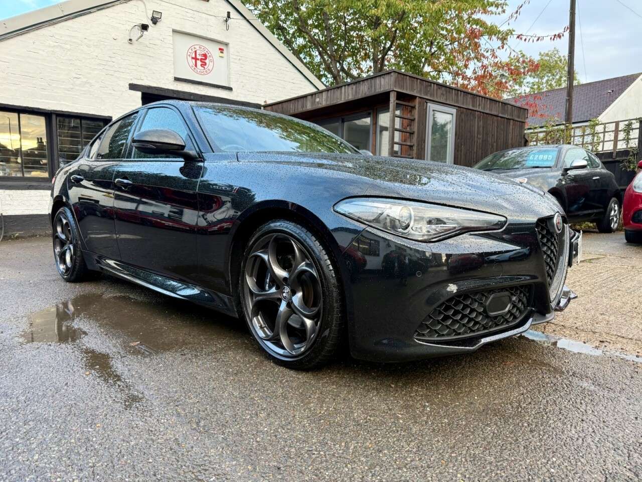 A 2021 ALFA ROMEO GIULIA 2.0T Veloce Ti Saloon 4dr Petrol GPF Auto Euro 6 (s/s) (280 ps) EXTENDED CA A 2021 ALFA ROMEO GIULIA 2.0T Veloce Ti Saloon 4dr Petrol GPF Auto Euro 6 (s/s) (280 ps) EXTENDED CA