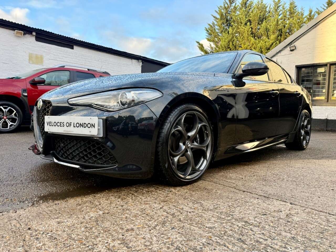 A 2021 ALFA ROMEO GIULIA 2.0T Veloce Ti Saloon 4dr Petrol GPF Auto Euro 6 (s/s) (280 ps) EXTENDED CA A 2021 ALFA ROMEO GIULIA 2.0T Veloce Ti Saloon 4dr Petrol GPF Auto Euro 6 (s/s) (280 ps) EXTENDED CA