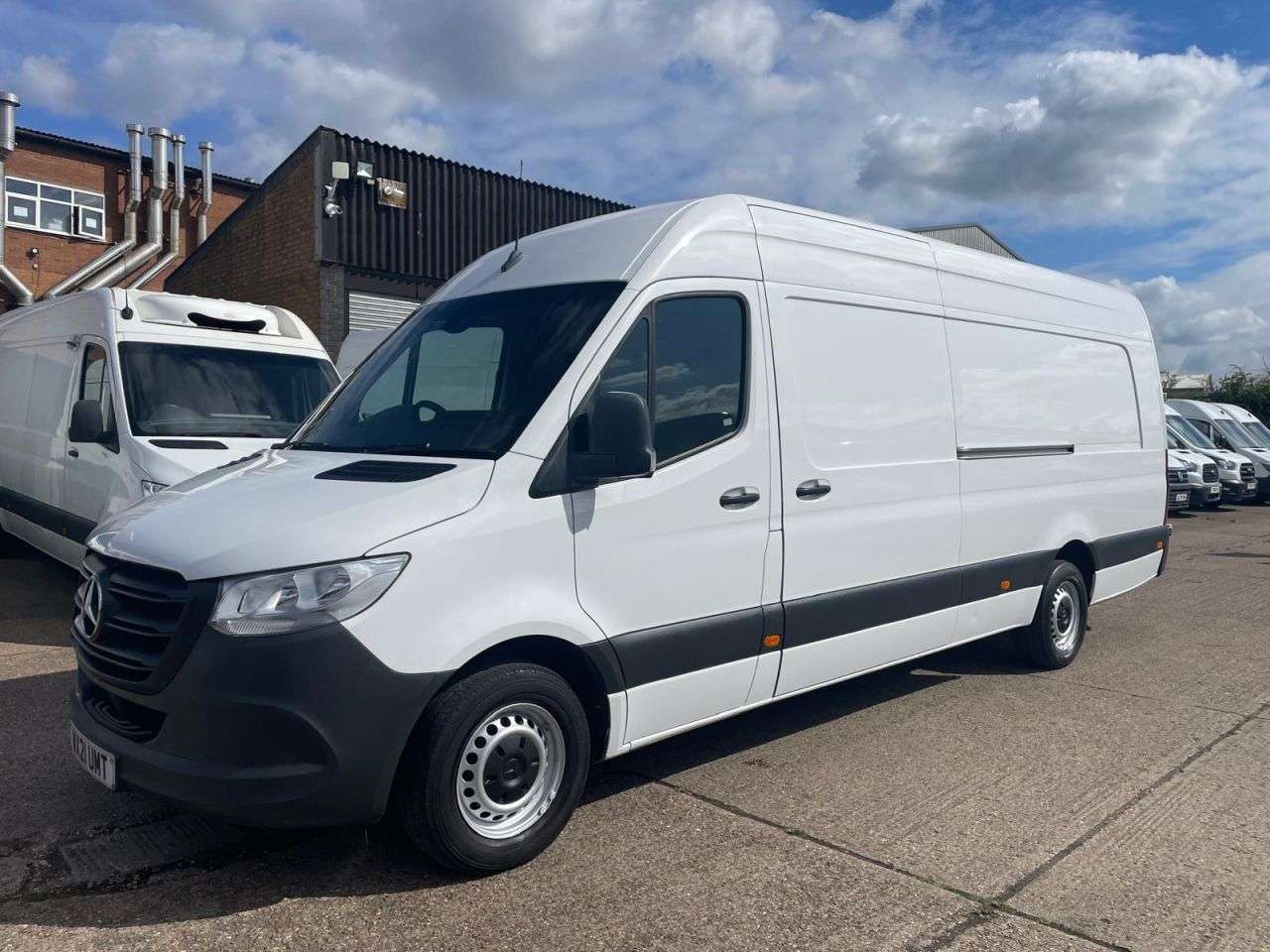A 2021 MERCEDES-BENZ SPRINTER 2.0 317 CDI L4 H2 XLWB H/ROOF PROGRESSIVE 170BHP FACELIFT. EURO 6. FINANCE. A 2021 MERCEDES-BENZ SPRINTER 2.0 317 CDI L4 H2 XLWB H/ROOF PROGRESSIVE 170BHP FACELIFT. EURO 6. FINANCE.