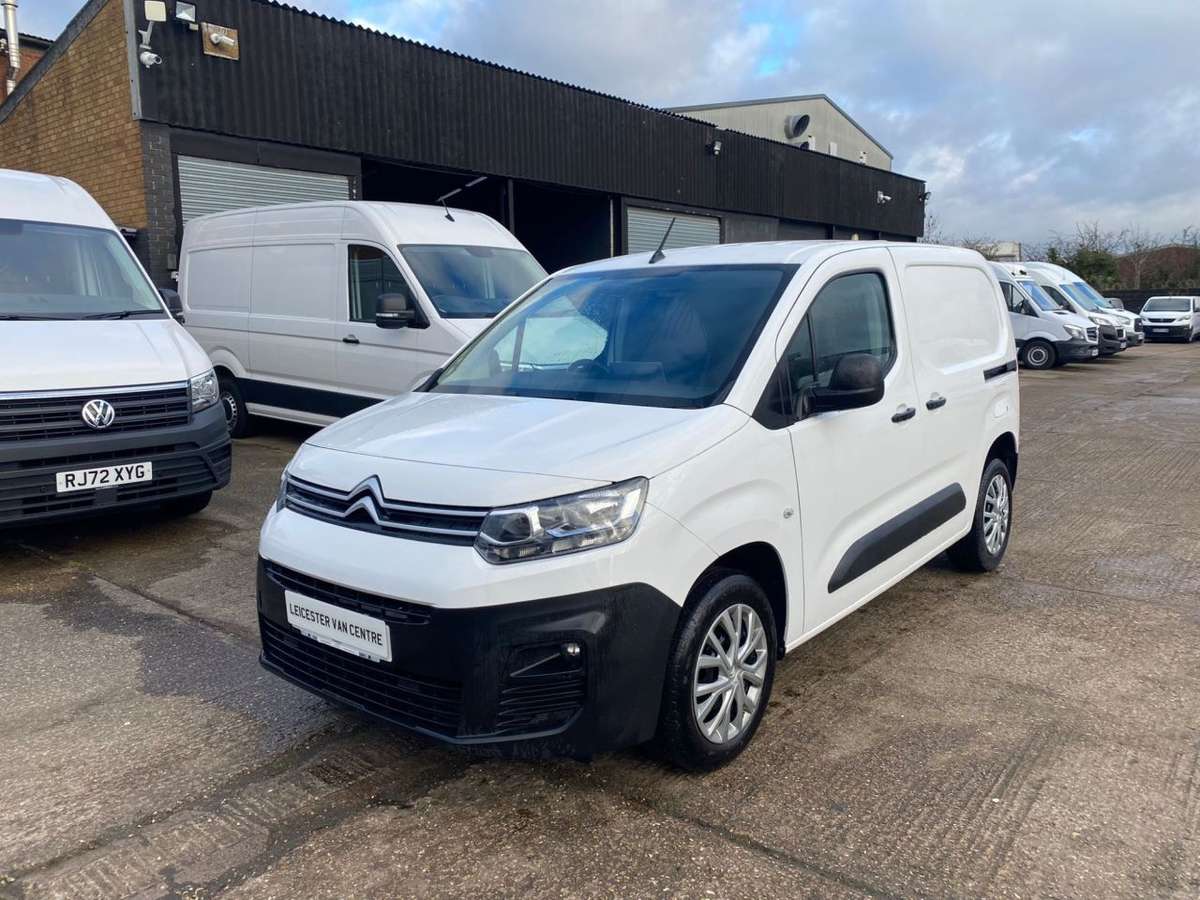 Check out this Citroen Berlingo 2022 Diesel Manual