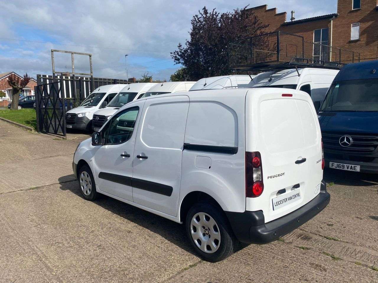 2018 PEUGEOT PARTNER 2018 PEUGEOT PARTNER