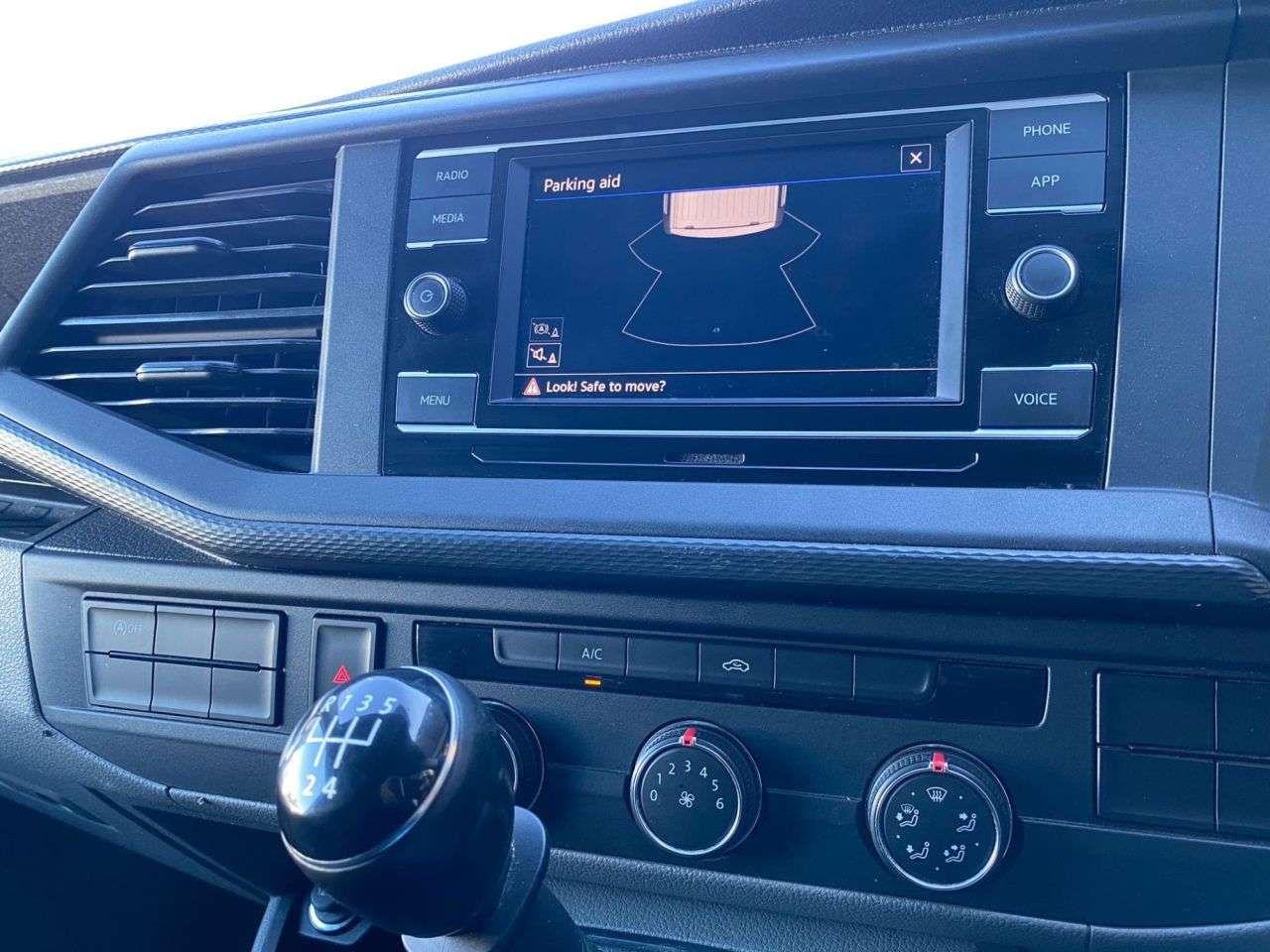 A 2021 VOLKSWAGEN TRANSPORTER 2.0 TDI T28 SWB T6.1 STARTLINE BUSINESS 110BHP. AIRCON. FACELIFT. 1 OWNER. A 2021 VOLKSWAGEN TRANSPORTER 2.0 TDI T28 SWB T6.1 STARTLINE BUSINESS 110BHP. AIRCON. FACELIFT. 1 OWNER.