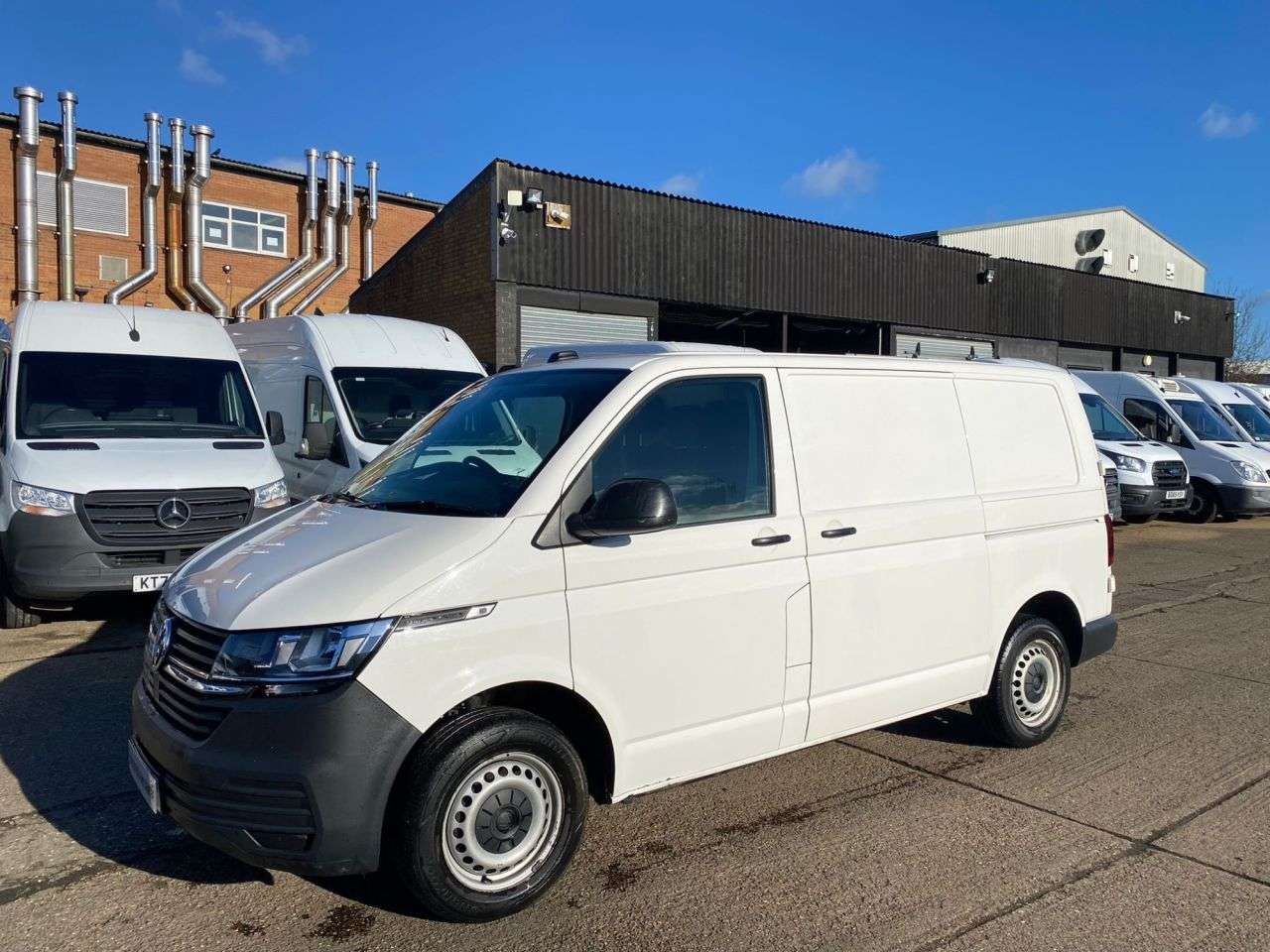 A 2021 VOLKSWAGEN TRANSPORTER 2.0 TDI T28 SWB T6.1 STARTLINE BUSINESS 110BHP. AIRCON. FACELIFT. 1 OWNER. A 2021 VOLKSWAGEN TRANSPORTER 2.0 TDI T28 SWB T6.1 STARTLINE BUSINESS 110BHP. AIRCON. FACELIFT. 1 OWNER.