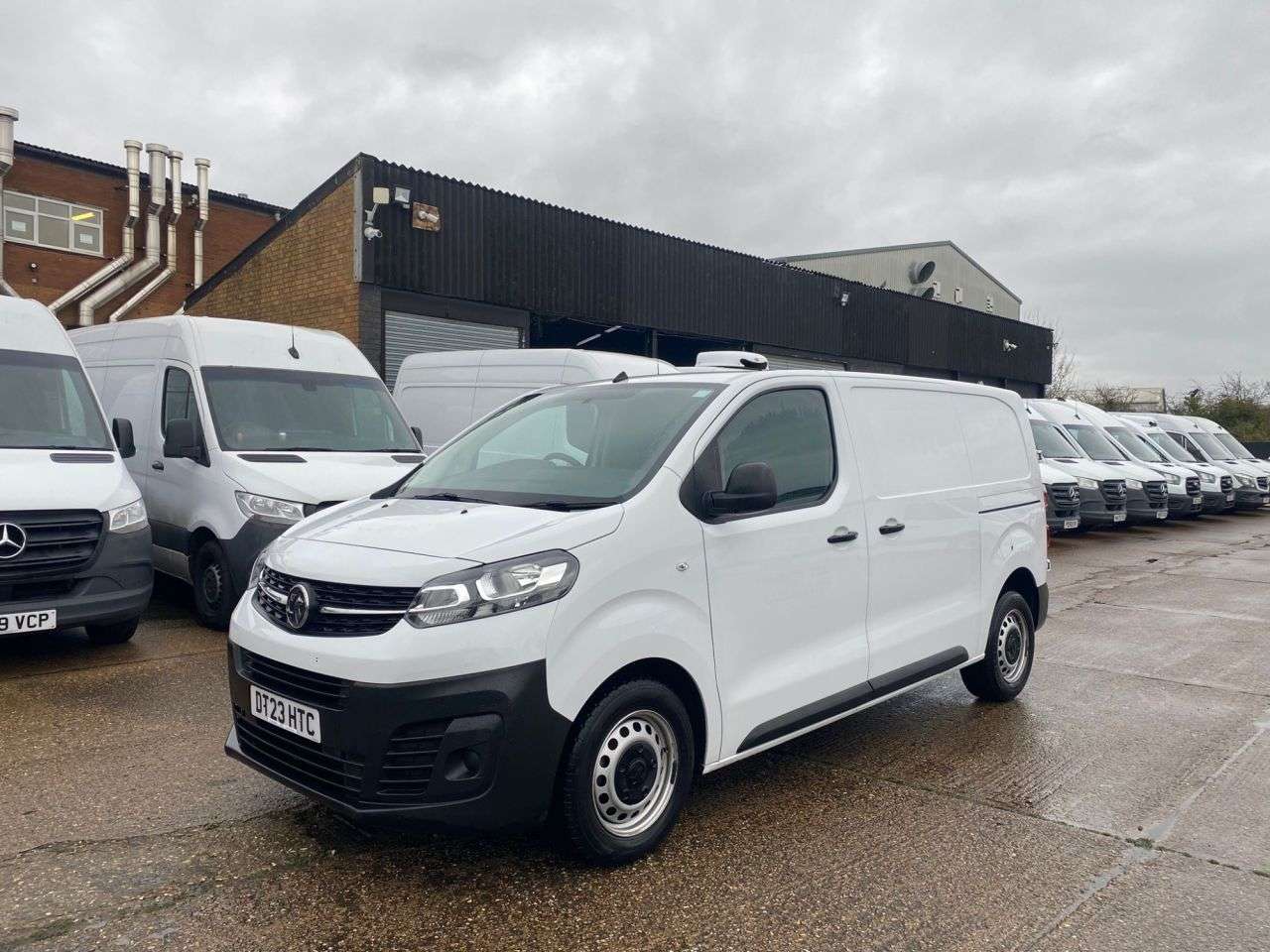 A 2023 VAUXHALL VIVARO 1.5 TURBO D 2900 PRIME L1 H1 100BHP. NEW SHAPE. AIRCON. EURO 6. 73K MILES. A 2023 VAUXHALL VIVARO 1.5 TURBO D 2900 PRIME L1 H1 100BHP. NEW SHAPE. AIRCON. EURO 6. 73K MILES.