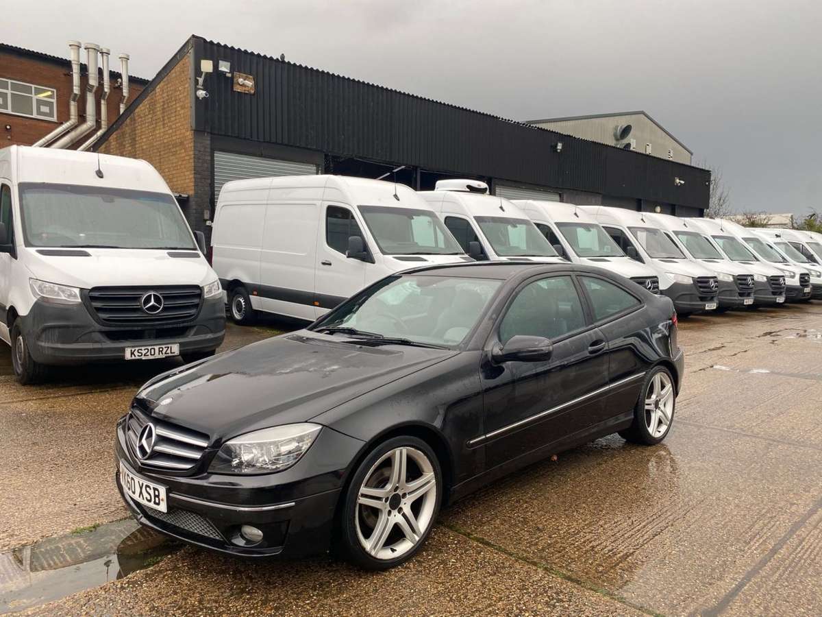 Check out this Mercedes-benz Clc Class 2010 Petrol Automatic