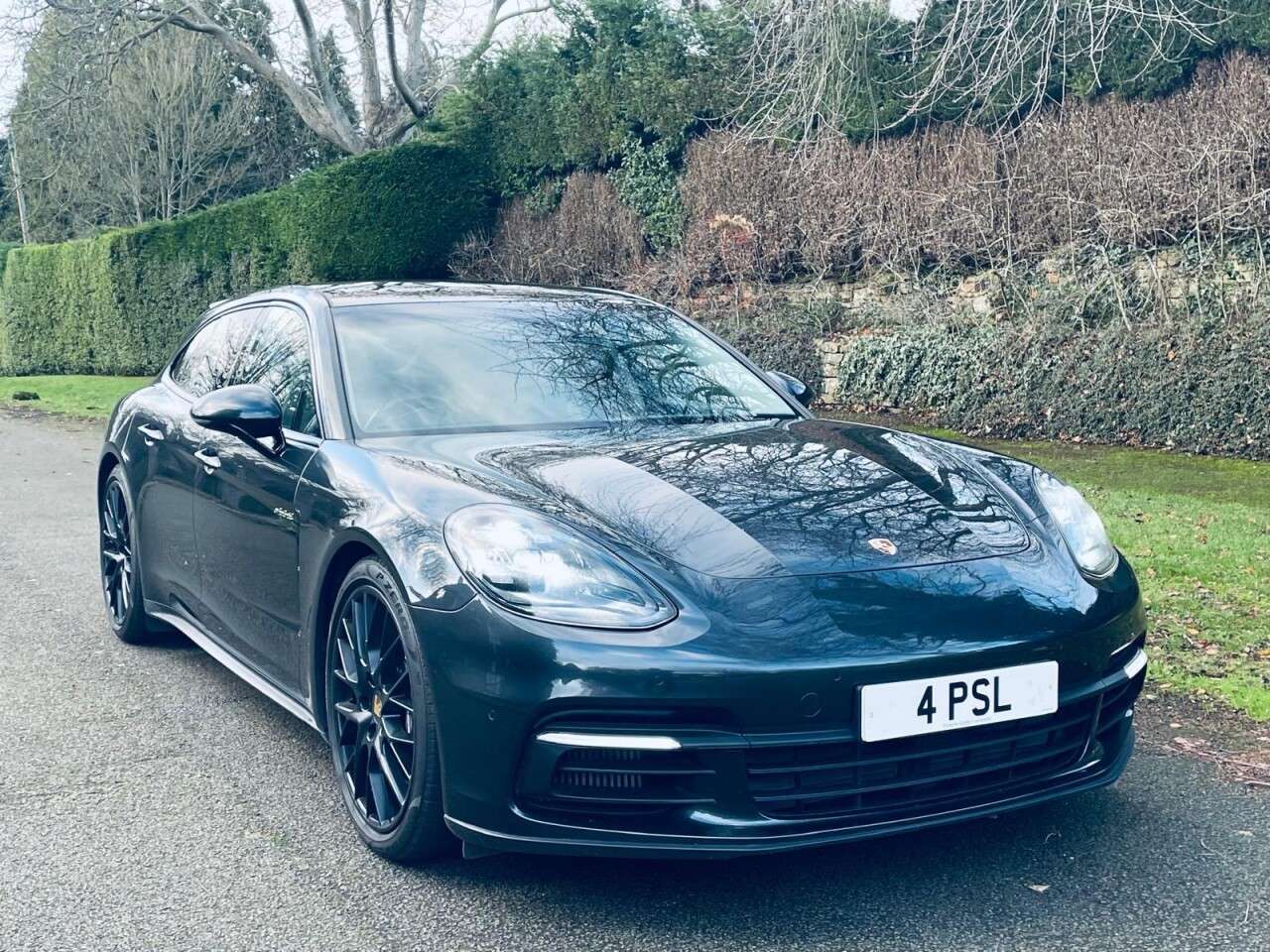 2017 PORSCHE PANAMERA 2017 PORSCHE PANAMERA