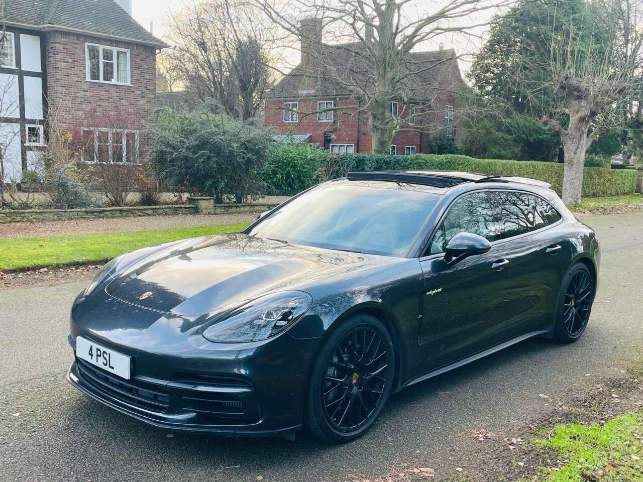 2017 PORSCHE PANAMERA 2017 PORSCHE PANAMERA