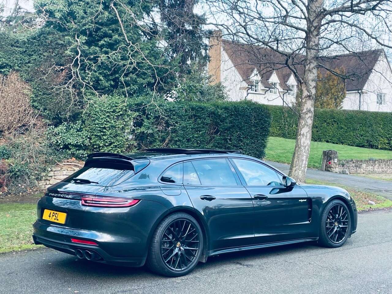 2017 PORSCHE PANAMERA 2017 PORSCHE PANAMERA