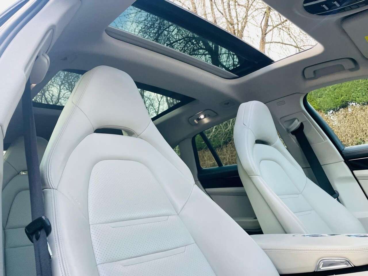 2017 PORSCHE PANAMERA 2017 PORSCHE PANAMERA