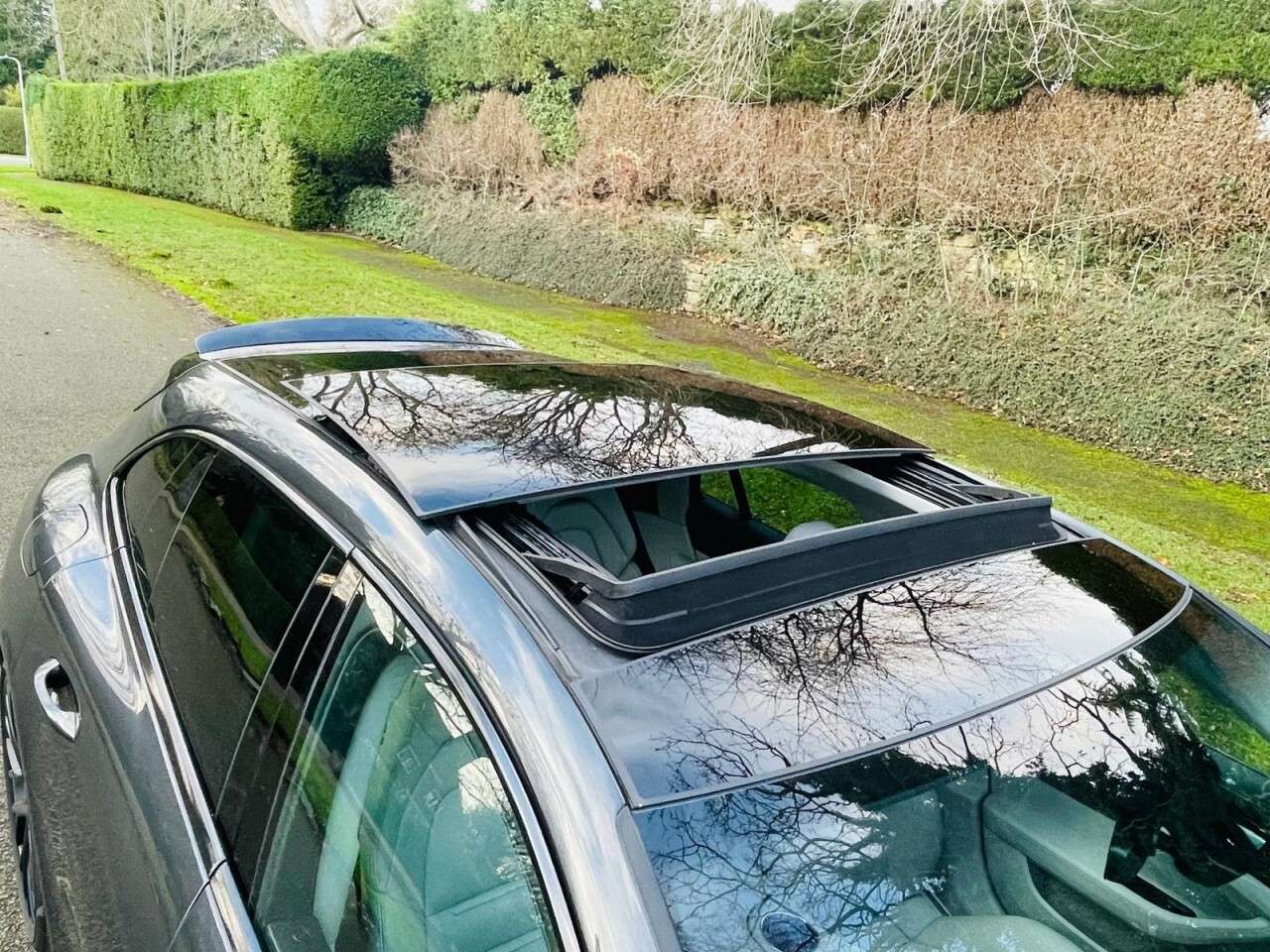 2017 PORSCHE PANAMERA 2017 PORSCHE PANAMERA