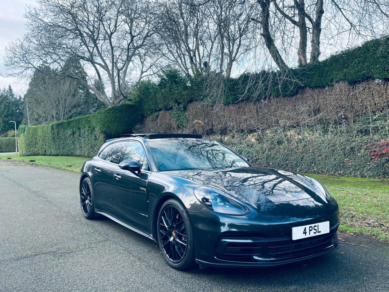 2017 PORSCHE PANAMERA 2017 PORSCHE PANAMERA