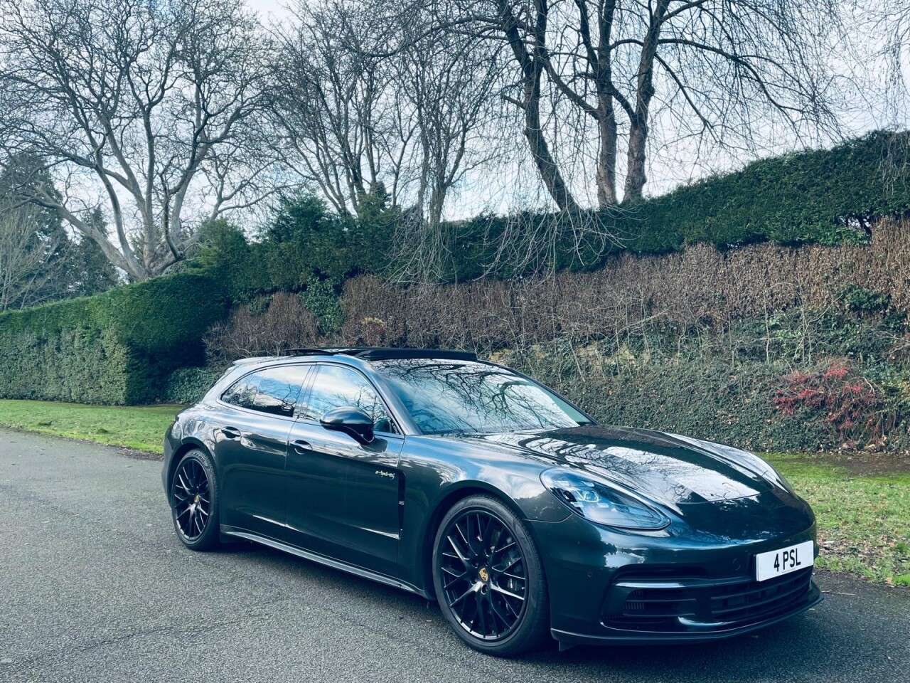 2017 PORSCHE PANAMERA 2017 PORSCHE PANAMERA