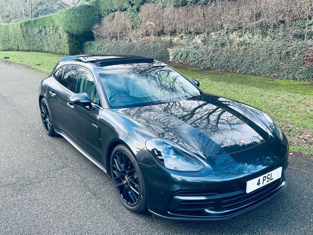 2017 PORSCHE PANAMERA 2017 PORSCHE PANAMERA