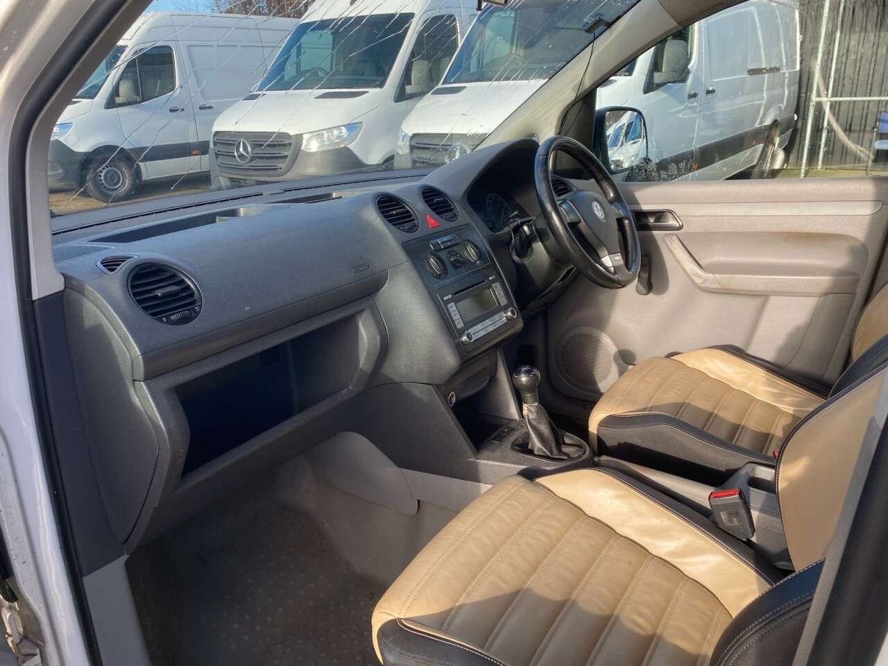 A 2006 VOLKSWAGEN CADDY 2.0 SDI PD C20 PANEL VAN L1 SWB 70BHP. ROOF BARS. PX. A 2006 VOLKSWAGEN CADDY 2.0 SDI PD C20 PANEL VAN L1 SWB 70BHP. ROOF BARS. PX.