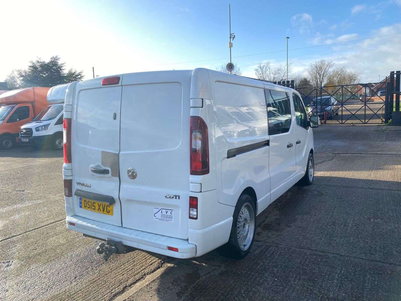 2015 VAUXHALL VIVARO 2015 VAUXHALL VIVARO