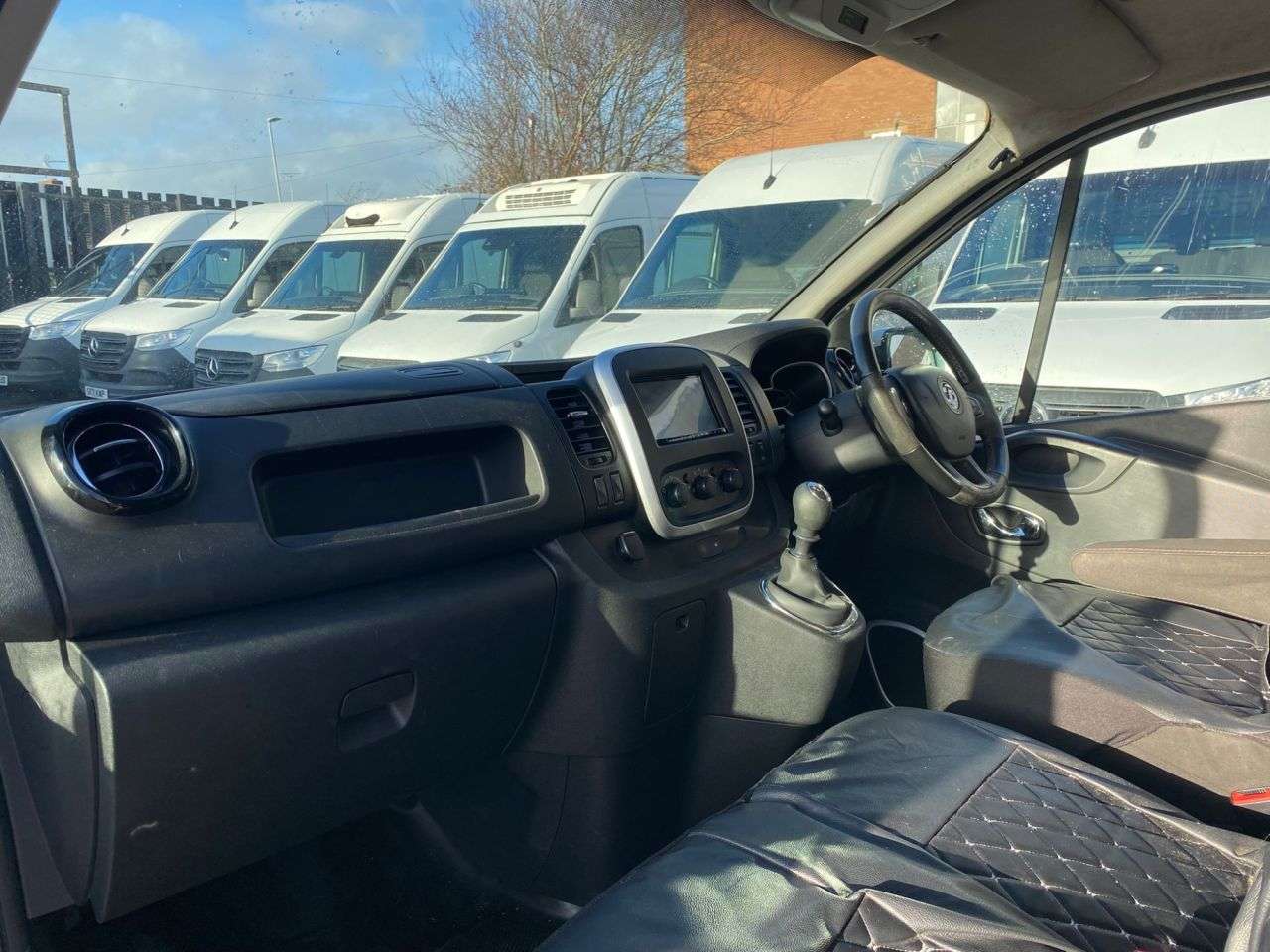 2015 VAUXHALL VIVARO 2015 VAUXHALL VIVARO