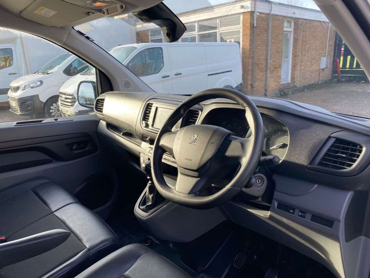 A 2020 PEUGEOT EXPERT 1.5 BLUE HDI PROFESSIONAL MWB 100BHP. LOW 65K MLS. AIRCON. FINANCE. 1 OWNER A 2020 PEUGEOT EXPERT 1.5 BLUE HDI PROFESSIONAL MWB 100BHP. LOW 65K MLS. AIRCON. FINANCE. 1 OWNER