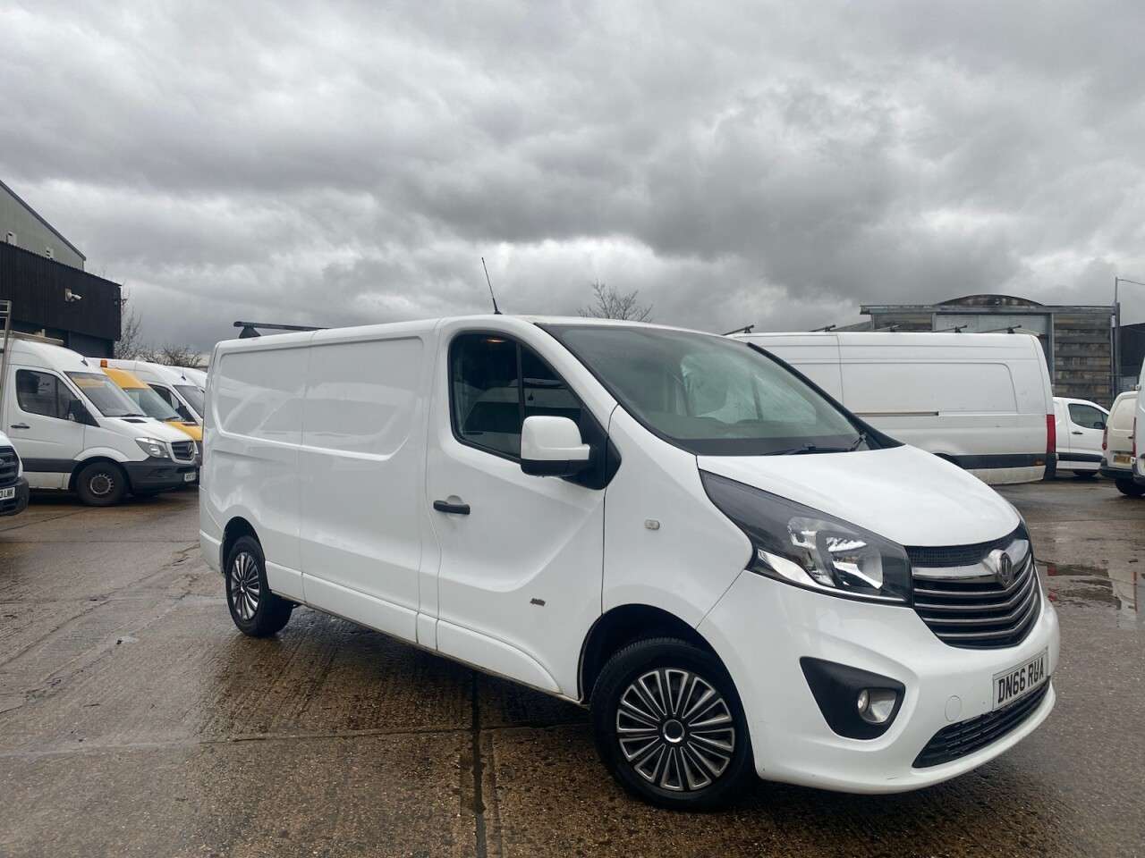 0 VAUXHALL VIVARO 0 VAUXHALL VIVARO