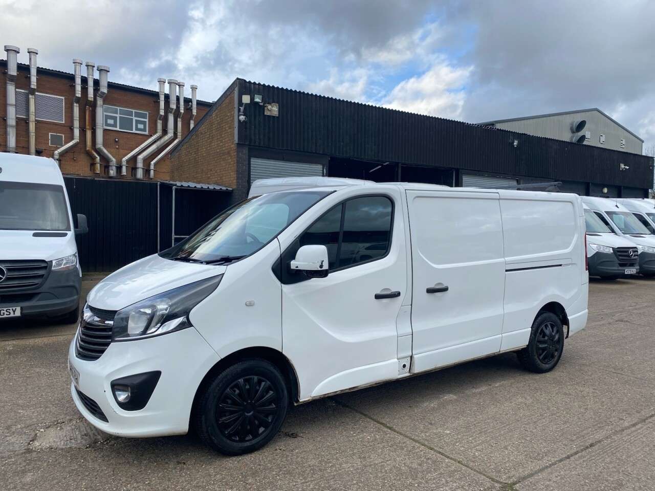 2016 VAUXHALL VIVARO 2016 VAUXHALL VIVARO