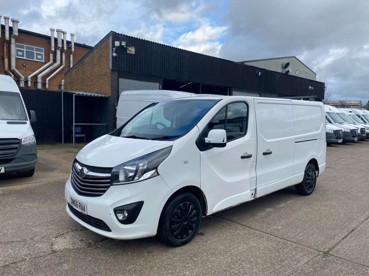 2016 VAUXHALL VIVARO 2016 VAUXHALL VIVARO