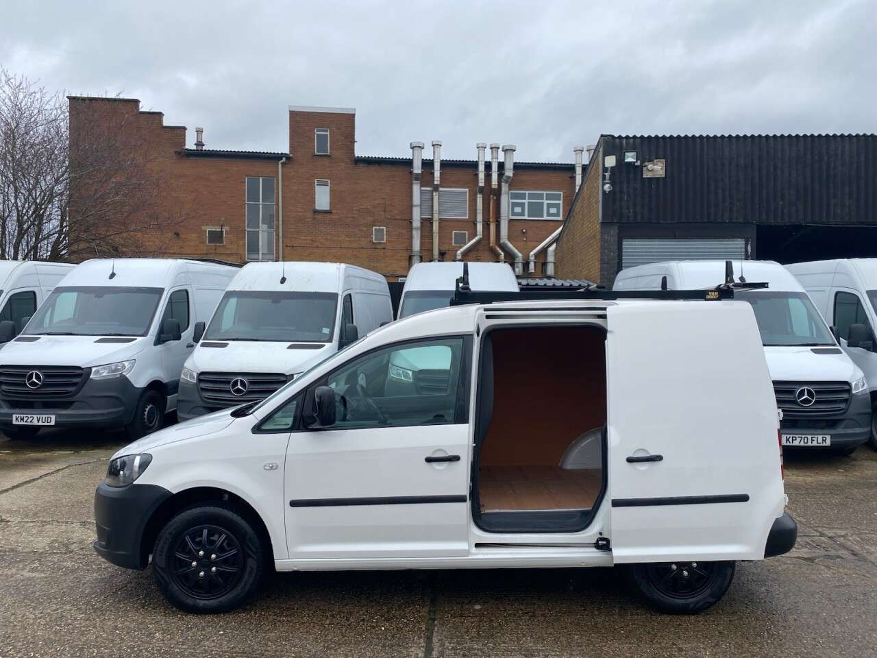 A 2015 VOLKSWAGEN CADDY 1.6 TDI C20 STARTLINE L1 H1 SWB 75BHP. AIRCON. 57K MILES. 1 PREVIOUS OWNER. A 2015 VOLKSWAGEN CADDY 1.6 TDI C20 STARTLINE L1 H1 SWB 75BHP. AIRCON. 57K MILES. 1 PREVIOUS OWNER.