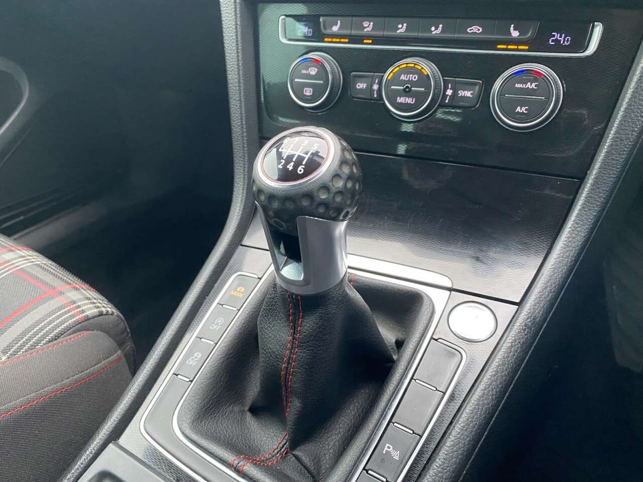 2015 VOLKSWAGEN GOLF 2015 VOLKSWAGEN GOLF