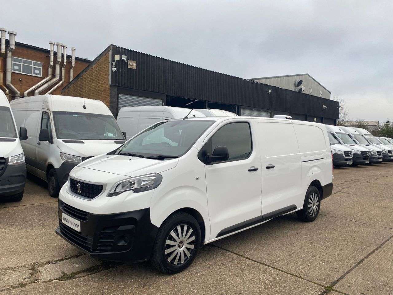 A 2021 PEUGEOT EXPERT 1.5 BLUE HDI PROFESSIONAL LWB 100BHP. 83K MLS. AIRCON. FINANCE. 1 OWNER. PX A 2021 PEUGEOT EXPERT 1.5 BLUE HDI PROFESSIONAL LWB 100BHP. 83K MLS. AIRCON. FINANCE. 1 OWNER. PX