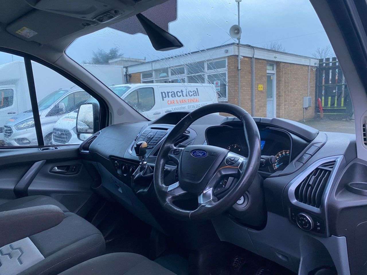 A 2016 FORD TRANSIT CUSTOM 2.2 TDCI T270 LIMITED L1 H1 SWB COMBI CREW 125BHP. AIRCON. SENSORS. PX A 2016 FORD TRANSIT CUSTOM 2.2 TDCI T270 LIMITED L1 H1 SWB COMBI CREW 125BHP. AIRCON. SENSORS. PX