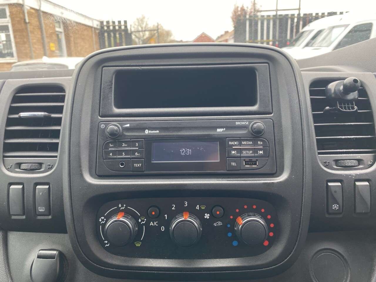 2016 VAUXHALL VIVARO 2016 VAUXHALL VIVARO