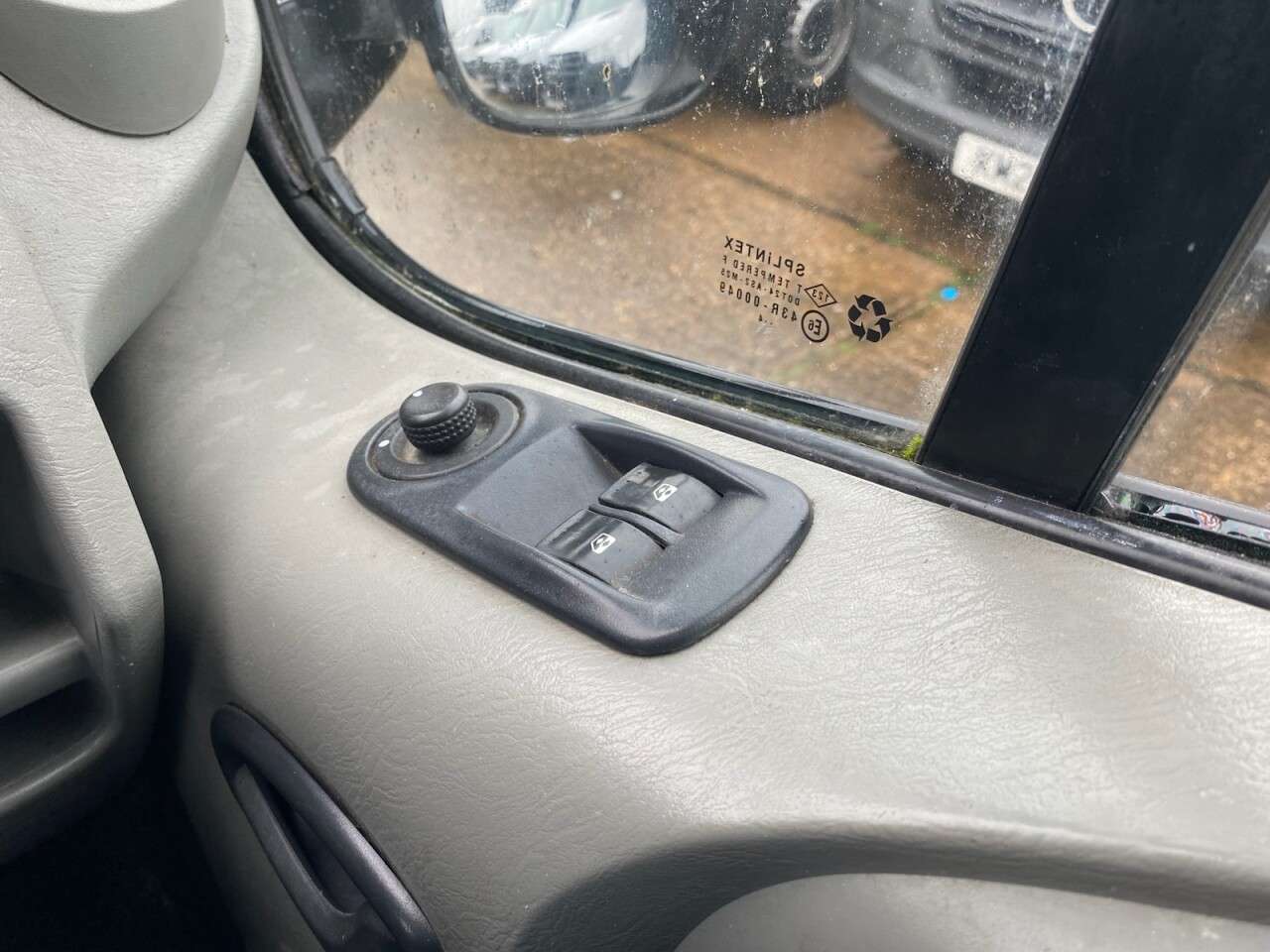 2014 VAUXHALL VIVARO 2014 VAUXHALL VIVARO