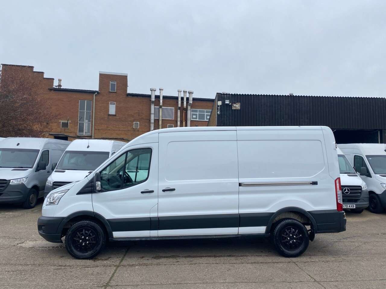 A 2017 FORD TRANSIT 2.2 TDCI T350 L3 H2 LWB L/ROOF FWD 125BHP. EURO 6 ULEZ. FINANCE. PX. A 2017 FORD TRANSIT 2.2 TDCI T350 L3 H2 LWB L/ROOF FWD 125BHP. EURO 6 ULEZ. FINANCE. PX.