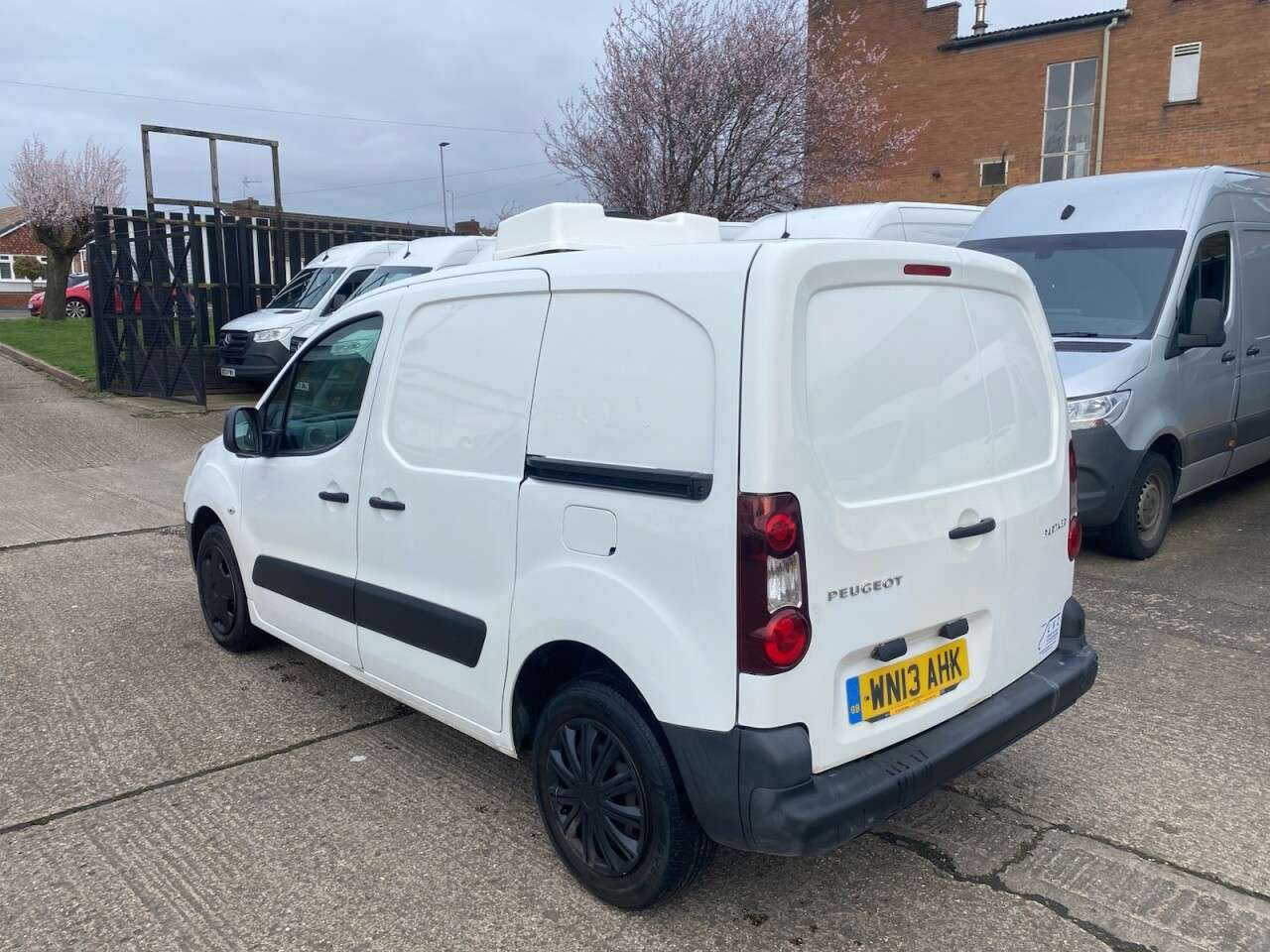 2013 PEUGEOT PARTNER 2013 PEUGEOT PARTNER